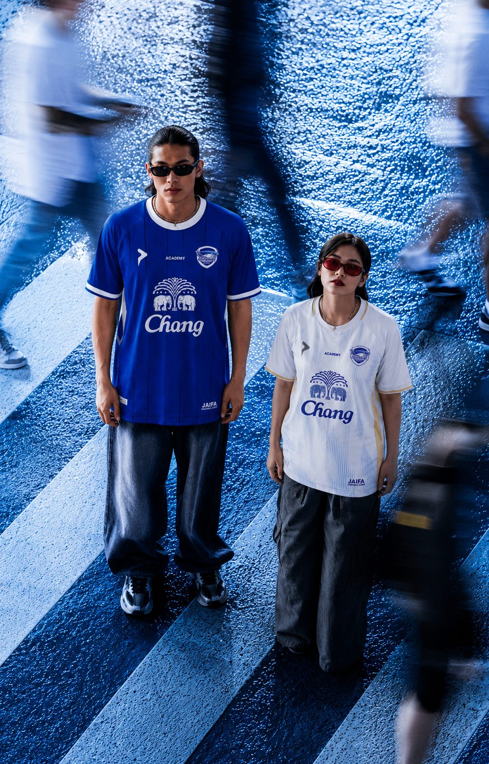 เสื้อ PETUR ในลุคสตรีท
